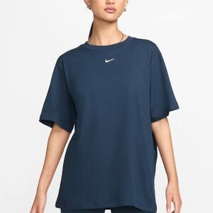 Nike Sportswear T-shirt
